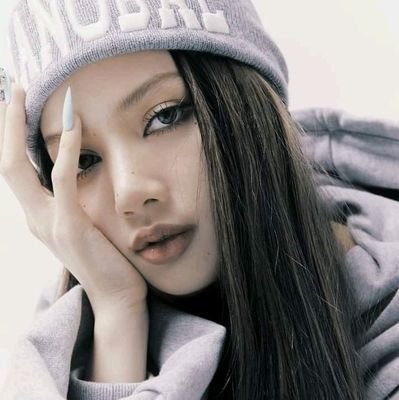 liliy2323's profile picture. moa
blinks
engens