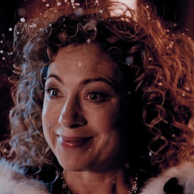 19 || (they/ them) || @Niieyn on ao3 || River Song lives on my head rent free