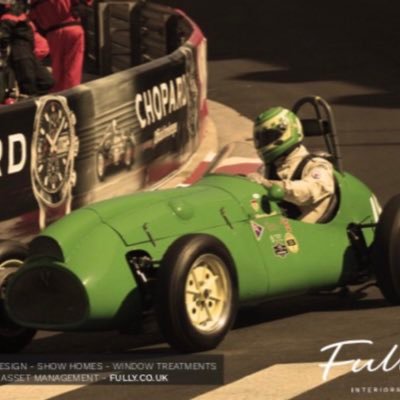 justaddlegs's profile picture. Driving the pension 🤫