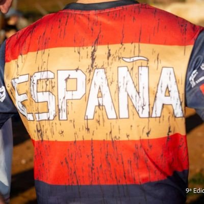 Ojalá tener educación se ponga de moda.