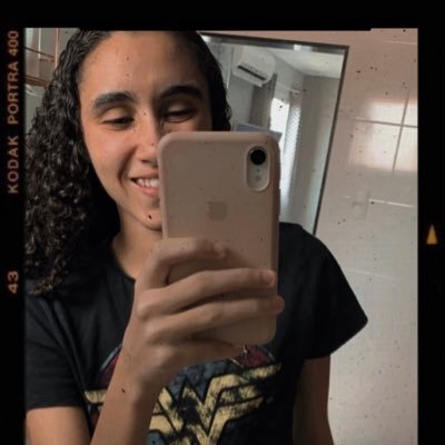 gabiibasson's profile picture. 