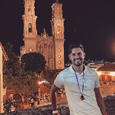 Un día eres joven y al otro te das cuenta da lo caro que son las cortinas 🤡