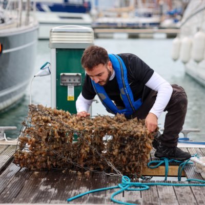 UoP Research Assistant. Marine Biology Masters graduate from the University of Portsmouth🐠🦈. Blues and Jazz guitarist.🎸