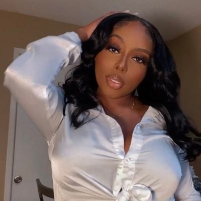 BSW | MSW 🎓| 1913 🔺| 🏳️🌈 | Hairstylist & CEO | IG: slaysan_ IG: signaturetressesllc