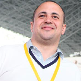 Media and Marketing Manager for 3 portals : http://t.co/jdz8lInDB8 / http://t.co/h48BJfE66t / Tunisie.co