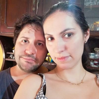 Papá . Esposo. Abogado recurrente y fanatico de la Literatura y el Cine. Geek y Gamer. Cerrista a muerte