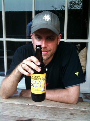 reev0's profile picture. Professional in the field of reflected sound of underground spirits. Like everyone else, I'm now mostly on other platforms with the same handle