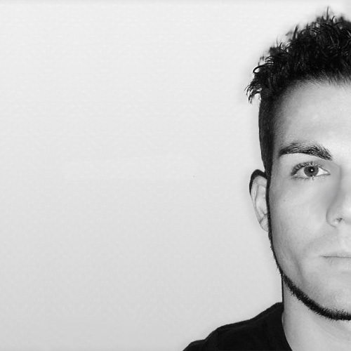 Art Director & pixel perfect UI designs enthusiast.