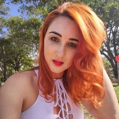Enquanto uma mulher ainda estiver acorrentada, nenhuma outra é livre.👑🧡
Psicóloga 🧠
Feminista ♀️