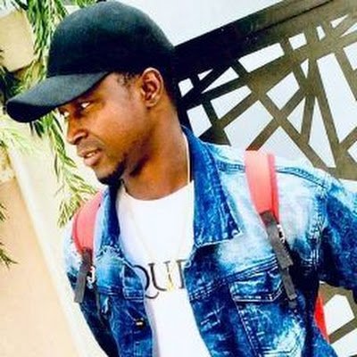 KemRenaud's profile picture. http://@claykem.com/