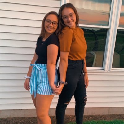 retha31845397's profile picture. 