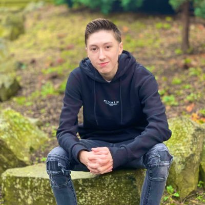 Official account/🏳️‍⚧️/he/him/TikTok/social media content creator Enquiries Bookings infotristansimmonds@post.com #TeamTristan living my life #Transman