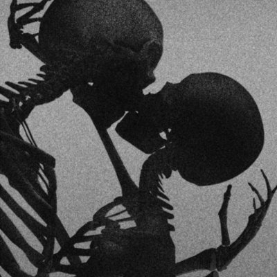 astridfiorela1's profile picture. Life is disastrous, but also precious