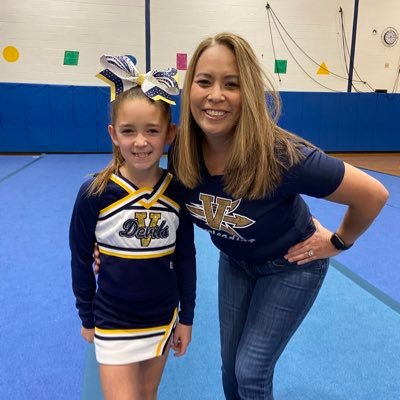 JulieLaRue23's profile picture. Mom, wife and super fan 🇧🇧 ⚜🐔🐯