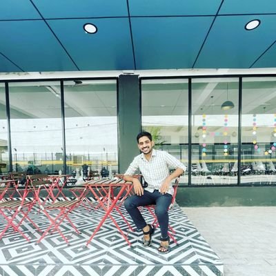 bnnareshraju11's profile picture. Smile