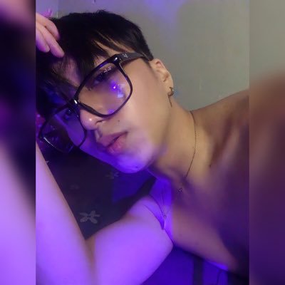 27 - INTJ | TattooedTwink | 5'4'' | Leo♌️ | Ilonggo | Pansexual | VERSA | 6” | Negative-on-PrEP | https://t.co/rDdvkbApwV | DM for Telegram Premium |