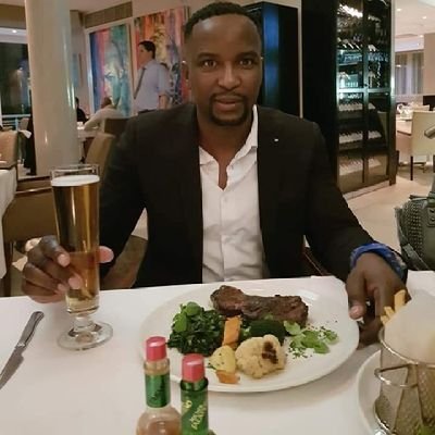 Life_4_Living || Comrades Marathon Medalist 🏅|| UP Alumni 🎓📚|| Social Runner🏃🏾♂️|| @Masandawana || Deephouse Fanatic || Native Ndebele Speaker ||