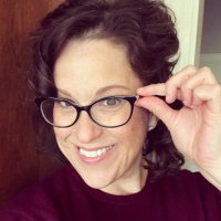 Chloe Neill (@chloeneill) 's Twitter Profile Photo