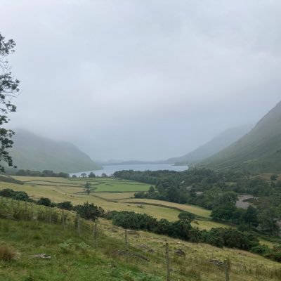 deb_h25's profile picture. .