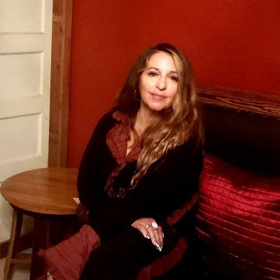 Critically acclaimed contemporary Fado artist with Bay Area roots and a Portuguese soul.
Booking and interview requests: FadoVieiraManagement@gmail.com