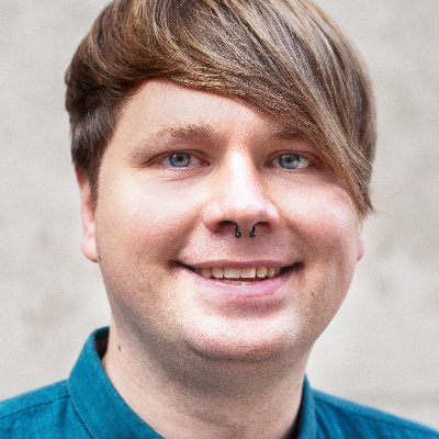 Als Geschäftsführer der 36grad Agentur und Social Media-Experte berate ich nun mit meinem kreativen Team Kunden in den Bereichen Marketing und Design.