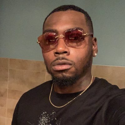 JPoppa22's profile picture. 