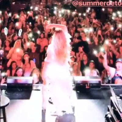 新規上場商品 直筆サインレコードSABRINA CARPENTER Emails I Can