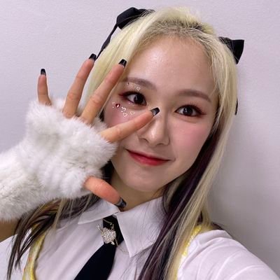 for everglow's pocket sized #미아!!
side acc: @thinkermia.