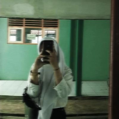 Syifa23924740's profile picture. Gatau diri emng