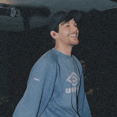 You ain't gucci you Prada //8.8.14🦋 {1D clown nation for life} ifb