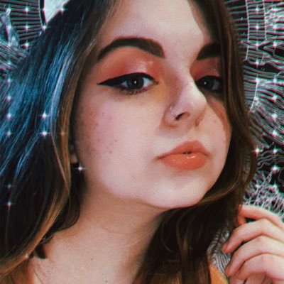 ☆ i'm like coffee... dark, bitter, and too hot for you ☆ she/her ☆ missouri state '22 | entertainment management ☆ sac vp of marketing