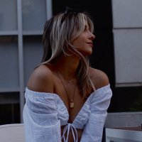 linds ✨ (@lindseycarlene) 's Twitter Profile