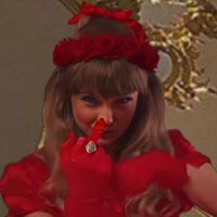 sasha ᴿᴱᴰ🧣(ᴛᴀʏʟᴏʀ's ᴠᴇʀsɪᴏɴ) (@twoghostthings) 's Twitter Profile