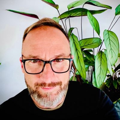 EmrichJustin's profile picture. Family first. Live to surf, dive and fish.