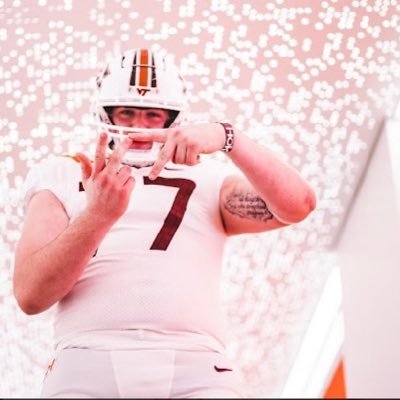 GHS ‘22 | VT ‘26| #78 | OT | 6’7 315 |#FTR |GPA 3.8| 2018 Va State Champs|