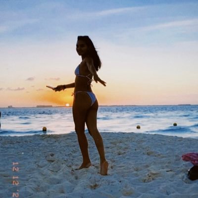 MarinBrizet's profile picture. tengo tantos dolores que mi mamá me llama Lolita