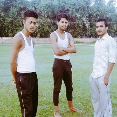 P. g  student muz.pur. V I P party 
Son of mallah