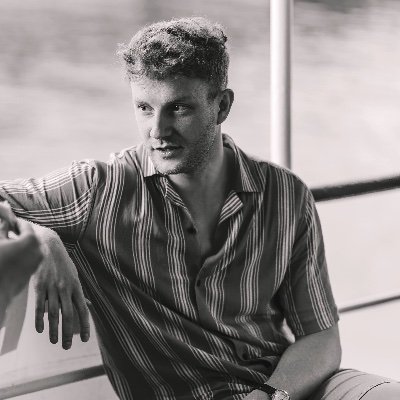 Senior iOS Developer @ Tooploox