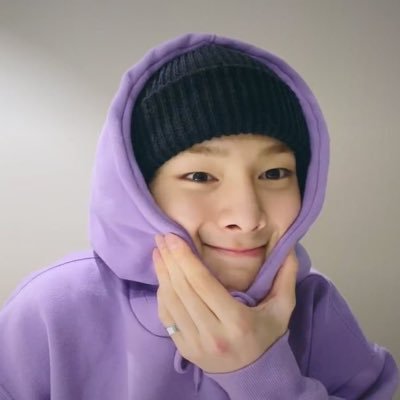 _jiyuuu's profile picture. Jeongin biased🤍💜