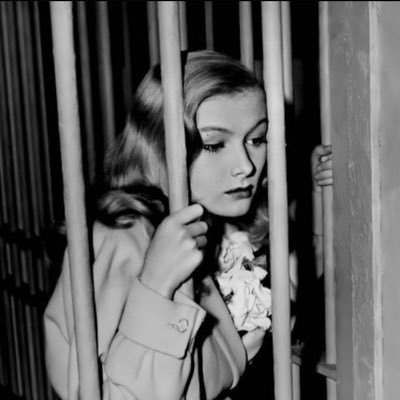 somepresence's profile picture. 