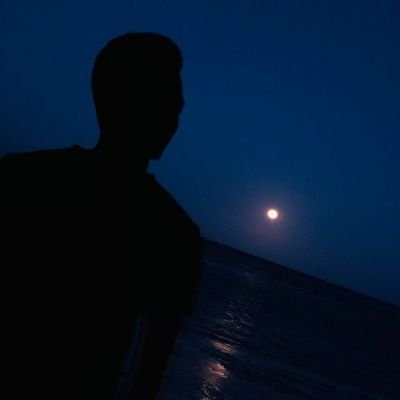 maentechie's profile picture. Obsessed with computers, nature and questions.