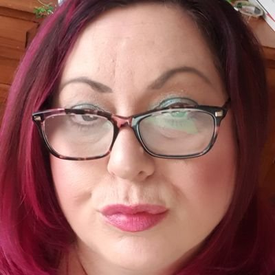 Employment, health and skills policy and strategy does evaluation and loves data - Director @_RocketScience_  - #grannywiththepinkhair - She/Her