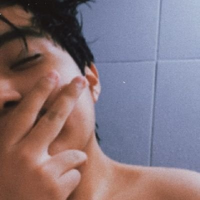 AngelAllauca2's profile picture. Pasivo virgen 17 años recién cumplidos 🍑 soy de Ecuador RIOBAMBA busco activo mayo 18 asta los 25