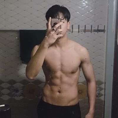 toan111222's profile picture. Hi