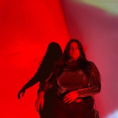 kaylabeexo's profile picture. // well fuck what am I supposed to be impressed?