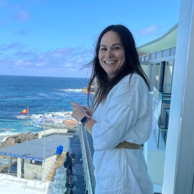 A woman of change who lives every day alive, wants infinite possibilities for children, educates and spreads kindness across the planet through self leadership