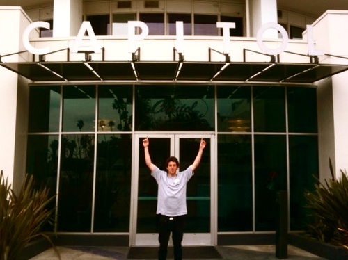 Music producer/Engineer
1/2 of @AfterhrsMusic