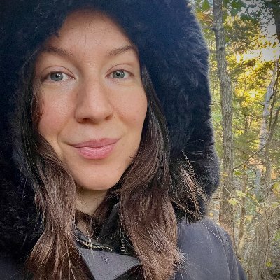 mmmollz's profile picture. Integrative Health Coach
👉🏼 Researching Community Food Systems 📍CR