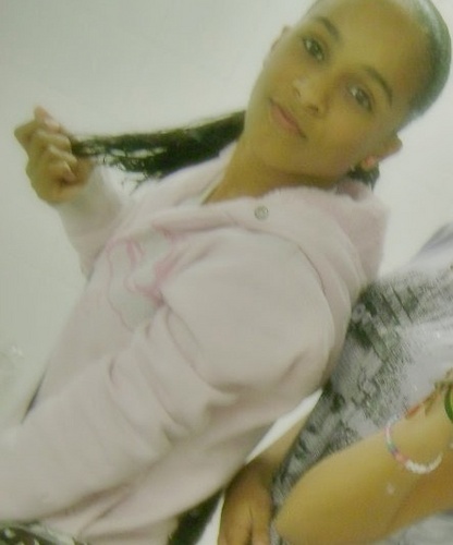 u_ú aah karina ? nem falo nada aqela menina alii é loka, loka, loka rsrs, qer saber mais de mim ? clica logo em follow e seja Feliz (: