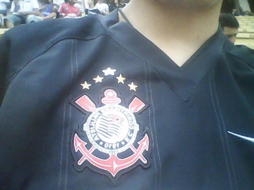 Eu sou uma pessoa bem legal, extrovertida mas não muito sociável, pois sou muitooo tímido.